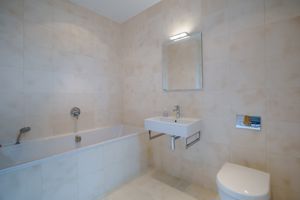 Photo 17- click for photo gallery